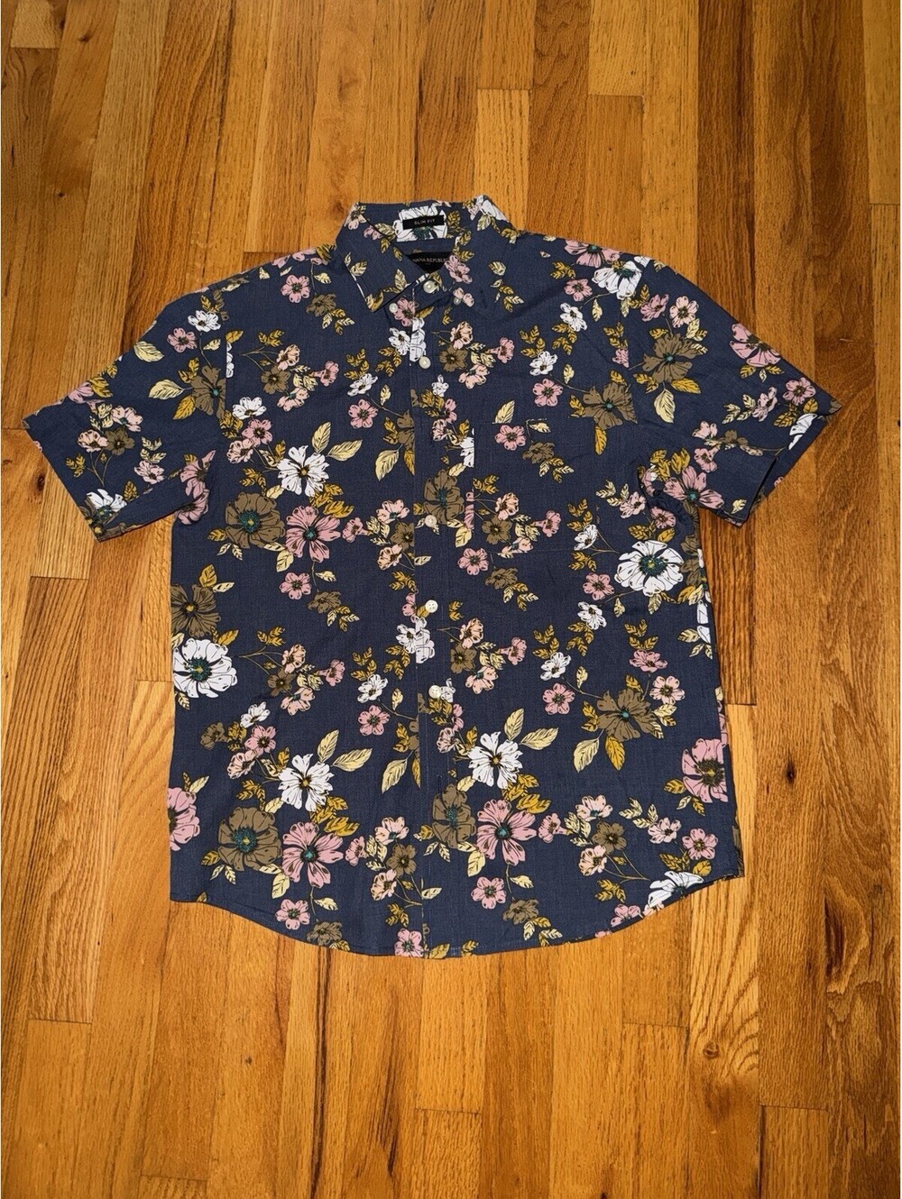 Banana Republic Men’s Size S Slim Fit Floral Button Up Shirt Navy Short Sleeve